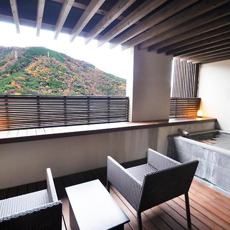 Aura Tachibana Hotell Hakone Exteriör bild