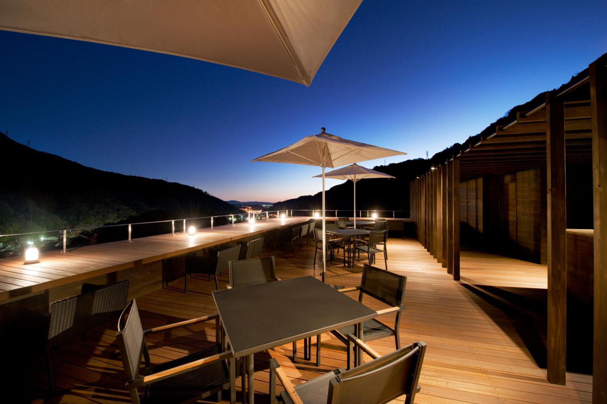 Aura Tachibana Hotell Hakone Exteriör bild
