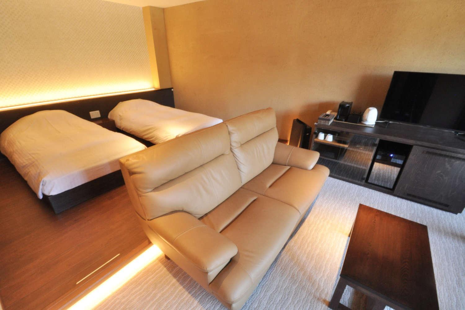 Aura Tachibana Hotell Hakone Exteriör bild
