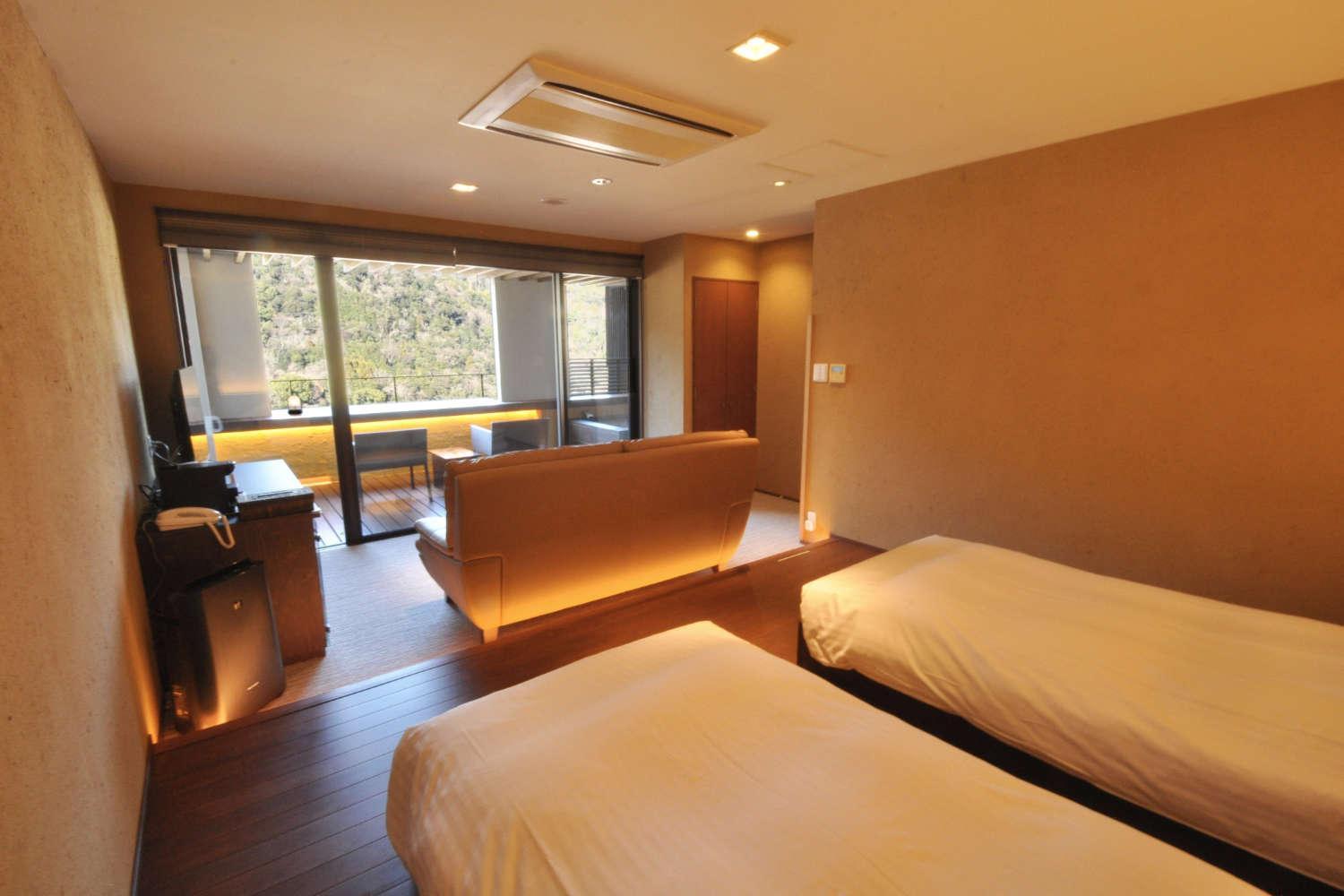 Aura Tachibana Hotell Hakone Exteriör bild